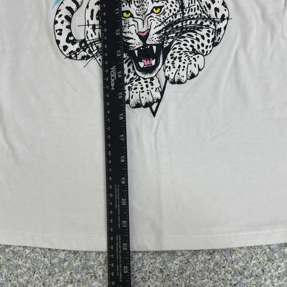Def Leppard T-Shirt Kids Size L 10/12 White Cotton Blend Snow Leopard Rock Band